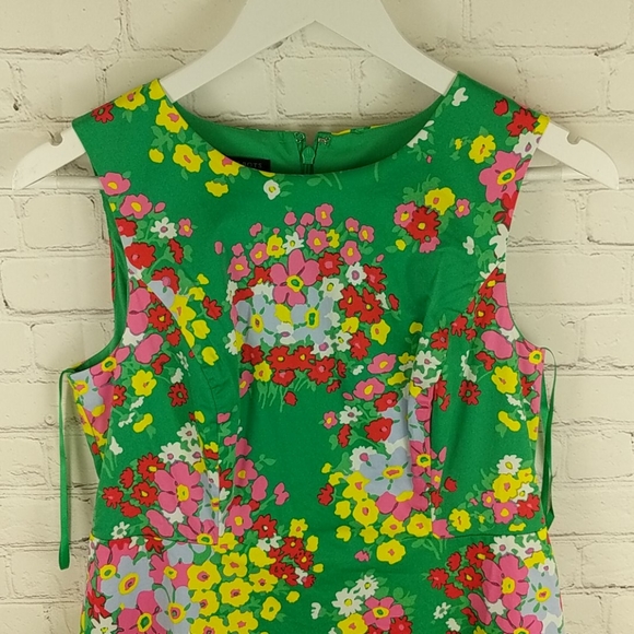 Talbot's Floral Shift Dress Size 4P - Picture 2 of 9